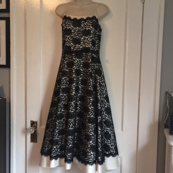 ABS Allen Schwartz Dresses & Skirts - ABS Allen Schwartz Satin and Lace Prom/Party Dress